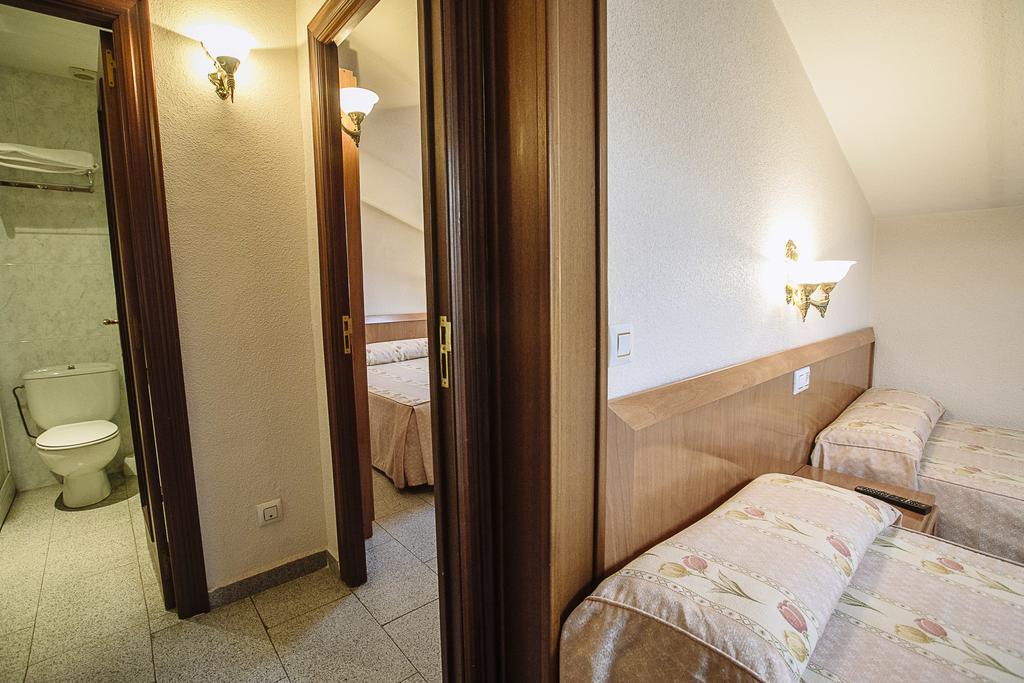 Hostal Plaza Ciudad Rodrigo Room photo